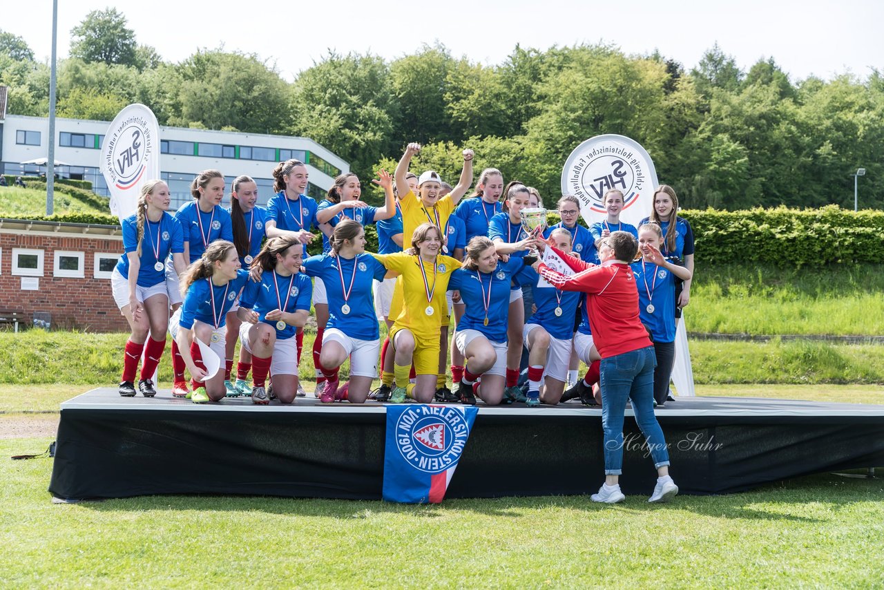 Bild 116 - wBJ SH-Pokalfinale  Holstein-Kiel - SV Viktoria : Ergebnis: 1:0